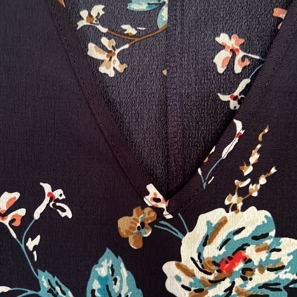 S H E I N Navy/Orange/White Floral Pattern Eyelet Detail Sleeves/Hem,Sz 0XL,EUC. - Picture 5 of 8
